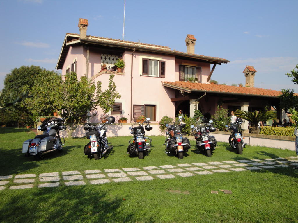 Agriturismo La Valle Di Ceri Черветере Экстерьер фото